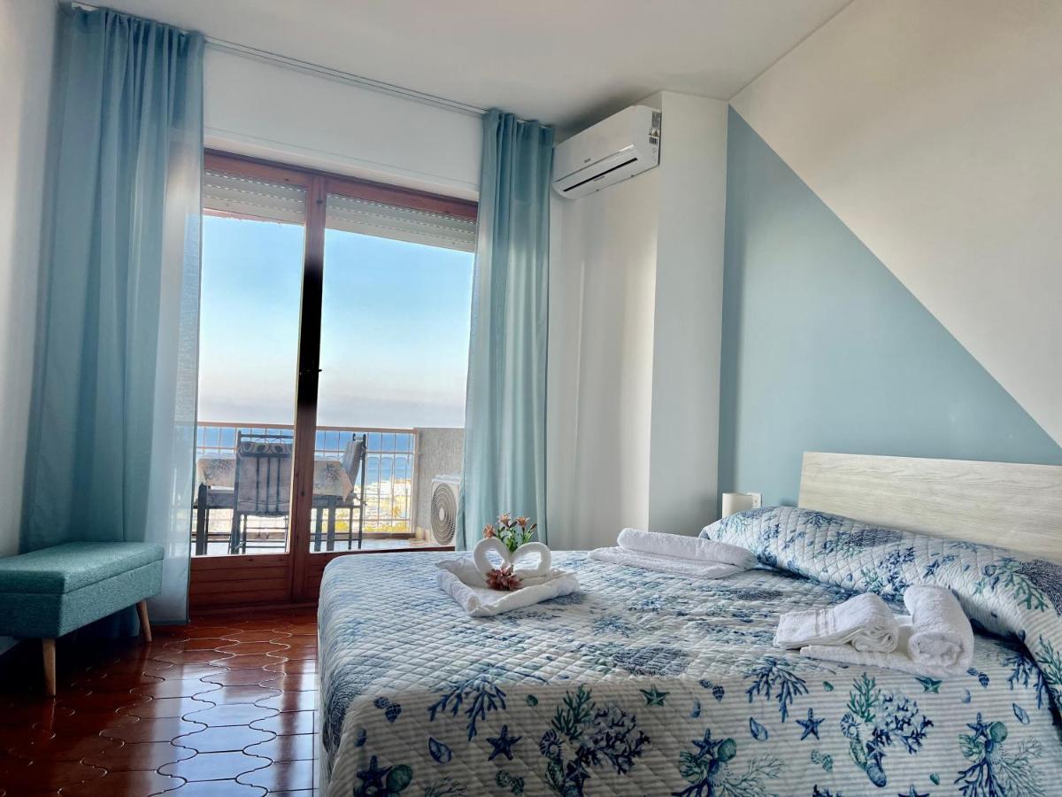 Special Home Vista Mare E Parcheggio Privato Sanremo Exterior foto